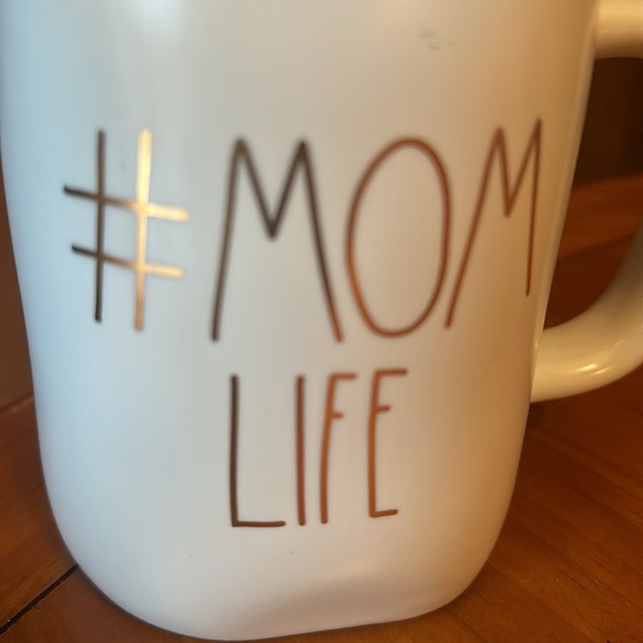 New Rae Dunn # MOM LlFE coffee mug - Picture 3 of 5